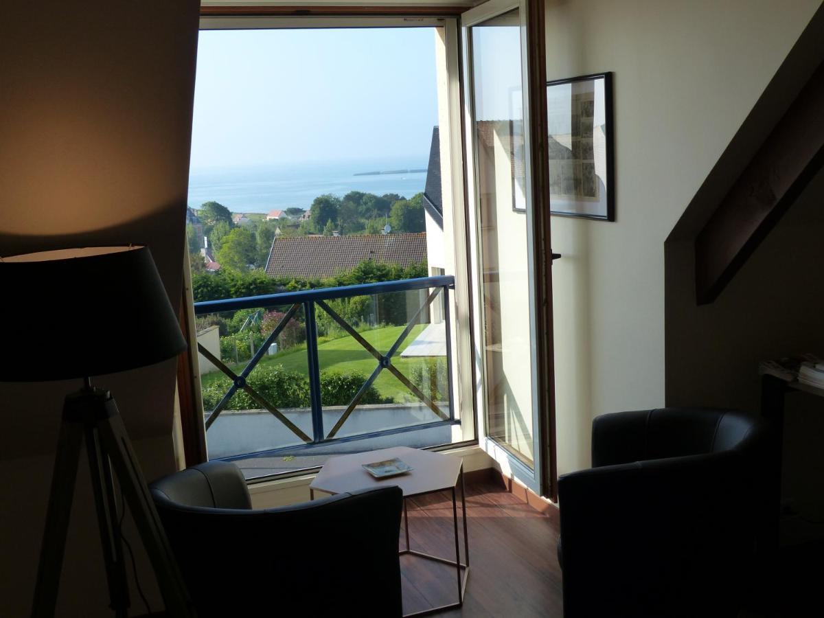 Le Ruban Bleu Face A La Mer Arromanches-les-Bains Ngoại thất bức ảnh